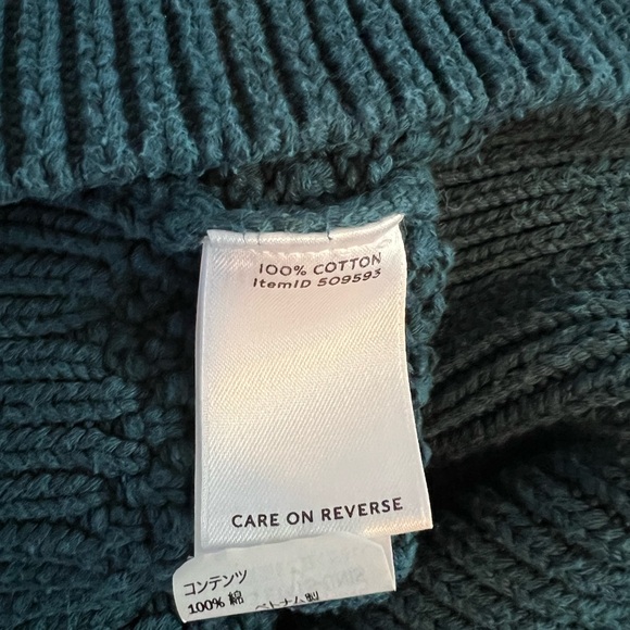 L.L. Bean Signature Teal Gradient Cowl Neck Sweater Women’s size L - Picture 5 of 6